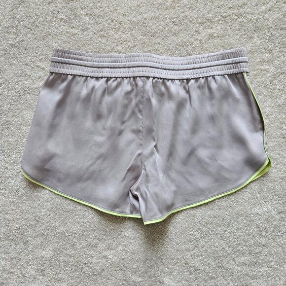 Aritzia Wilfred Free Grey Satin Shorts Size S - Picture 2 of 4